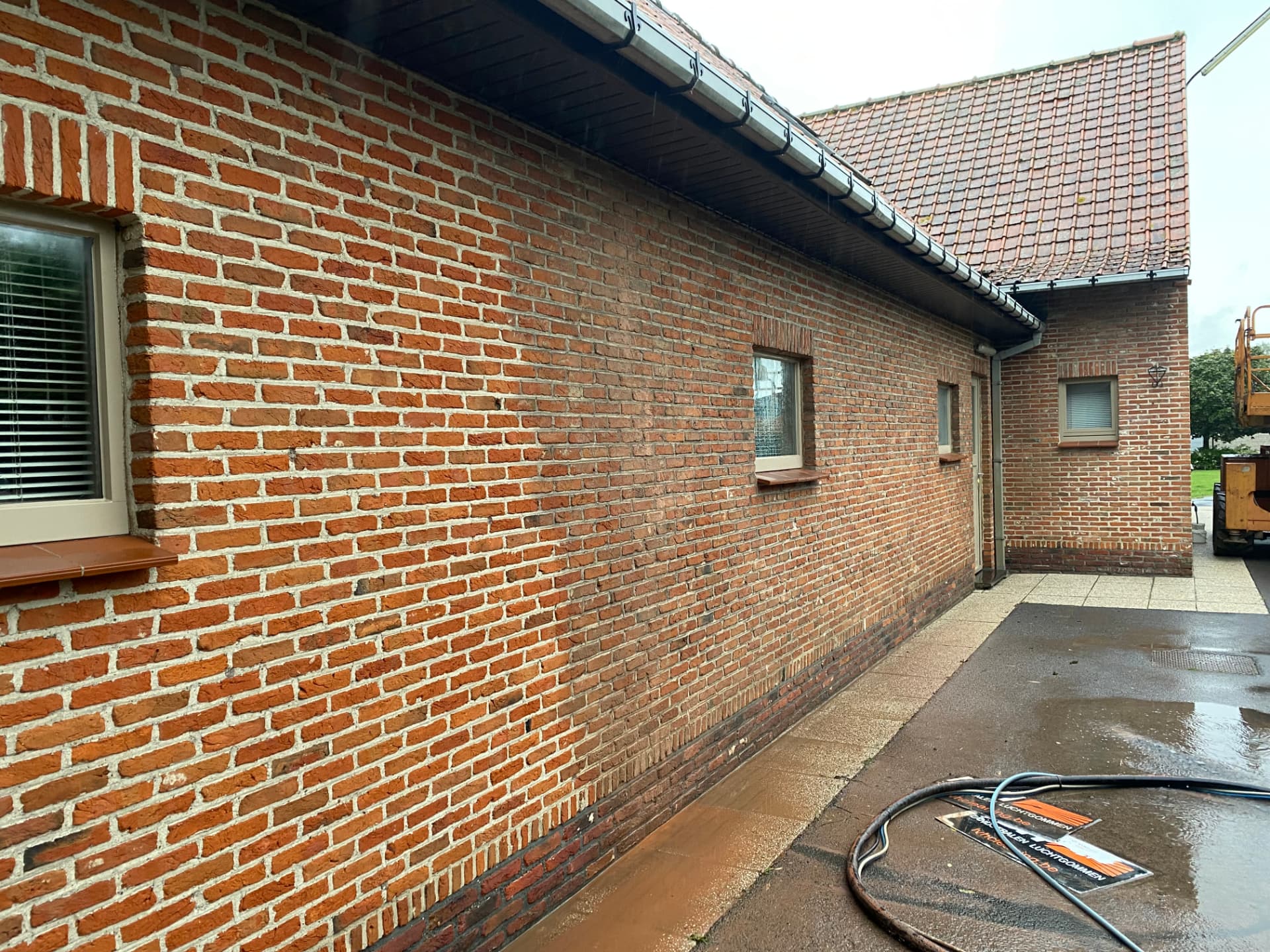 Gevel- en dakreiniging